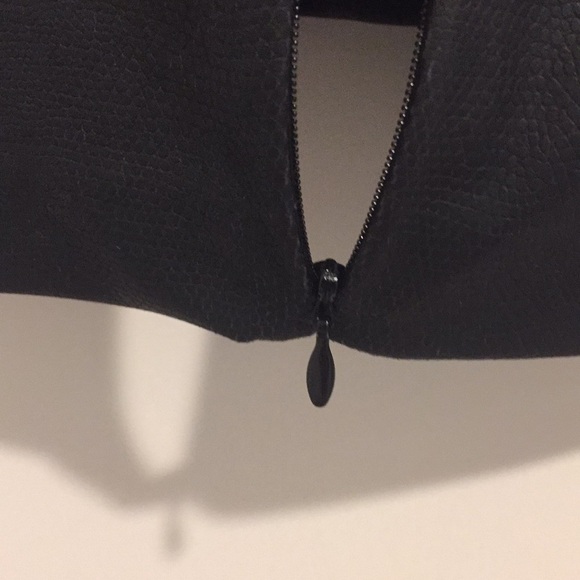 GUC A|X faux leather top with adjustable zipper - Picture 7 of 8